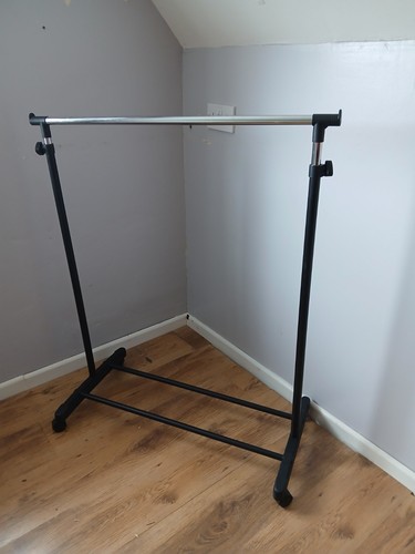 Adjustable mobile clothes - adjustable,